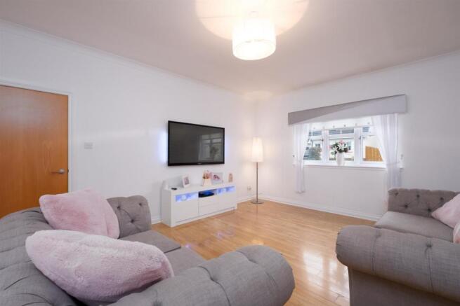 025-10 Baxter Brae, Cleland, ML1 5FG.jpg