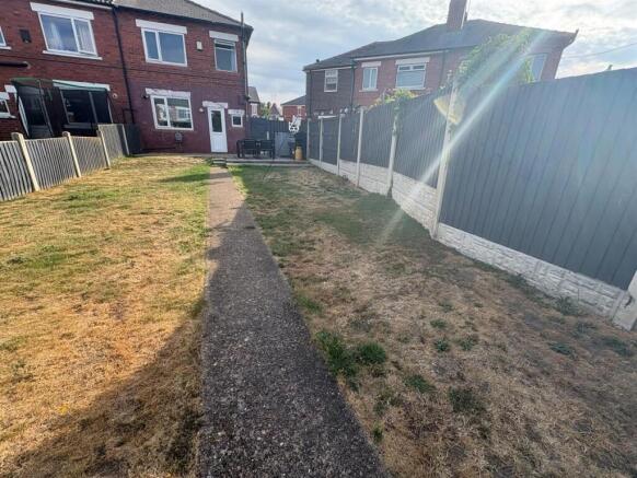 3 bed Semi-Detached for sale Image 11