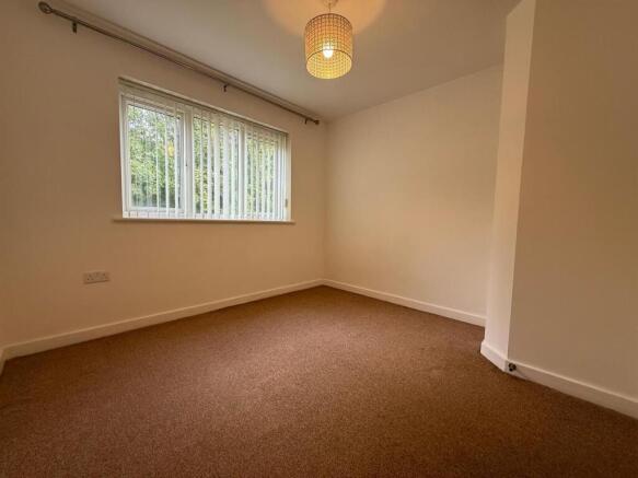 1 bed Apartment to rent Image 8
