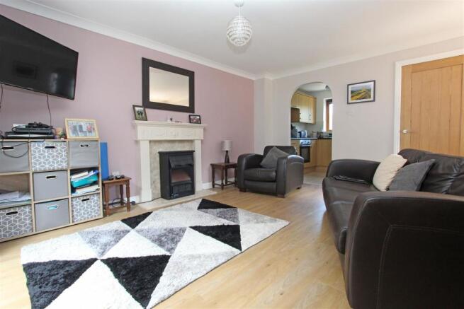 Living Room...jpg
