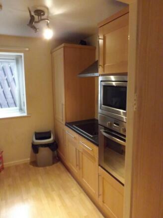 Kitchen with integrated appliances