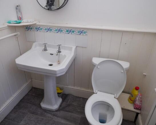 5 bed House of Multiple Occupation for sale Image 9