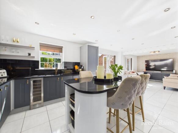 Kitchen/Dining/Famil