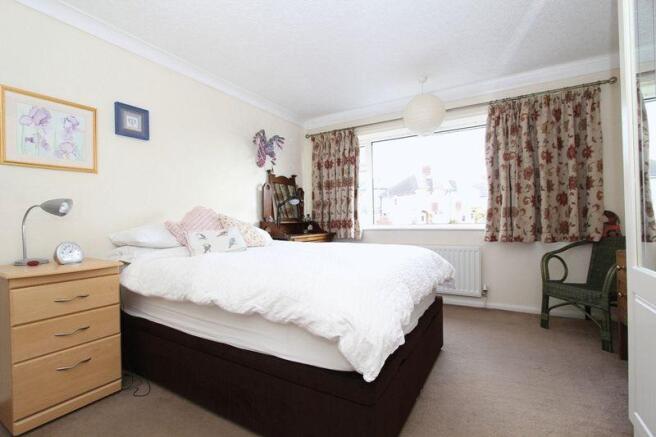 bed one p