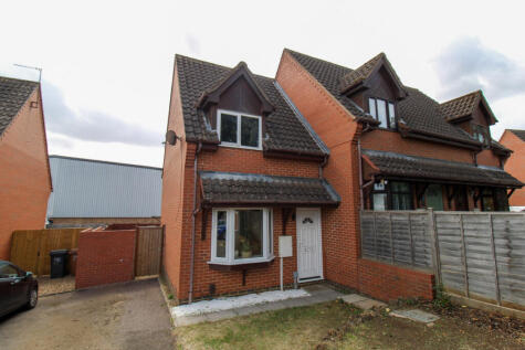 Duston Road, Northampton, NN5
