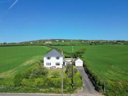 Rosslyn, Rhossili, Swansea SA3 1PH