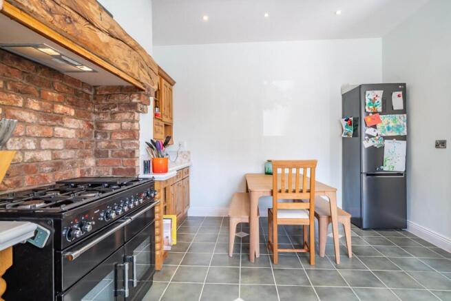 4 bed Detached for sale Image 12