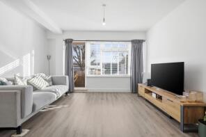 11, 5 Lakeview Court, Handsworth Avenue, London E4 9PD