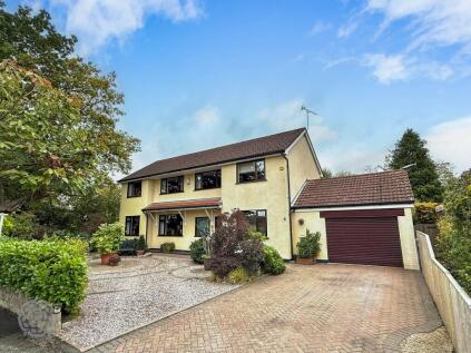 Claremont Road, Culcheth, WA3