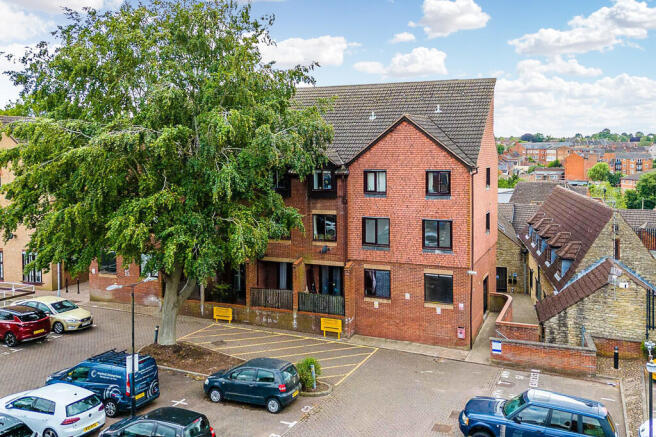 Front (whole bloc...