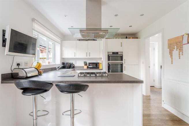 1.3 - kitchen breakfast room.jpg