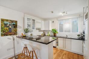 11, Tenby House, Hallfield Estate, London W2 6ED