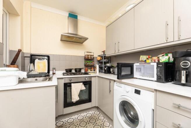 2 bed Terraced for sale Image 6