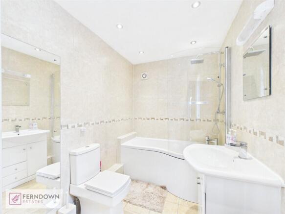 Chestnuts Avenue, Sheldon, Birmingham, West Midlands, B26 photo 4