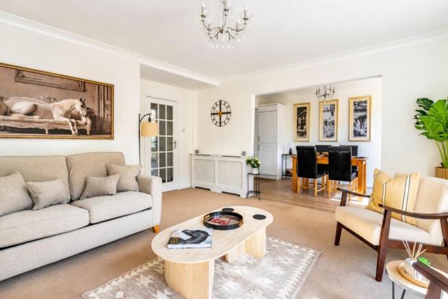 2 bed Apartment for sale Image 8