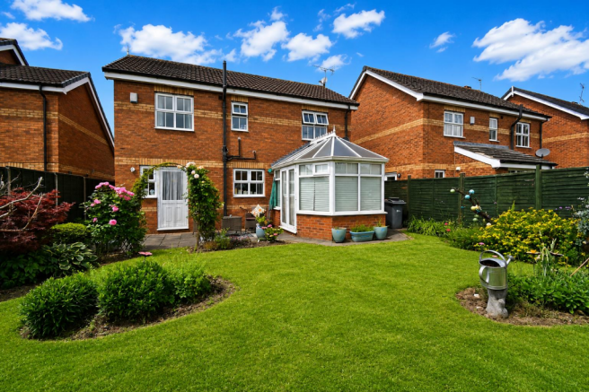 4 bed Detached for sale Image 4