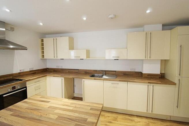 2 bed Apartment for sale Image 12