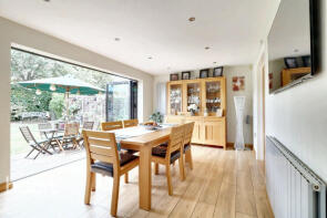 4, Darris Close, Hayes UB4 9RX