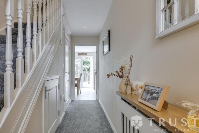 3 bed Terraced for sale Image 5