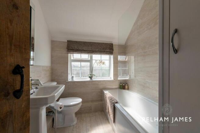 Annexe Bathroom, Nettleham House, Tugby