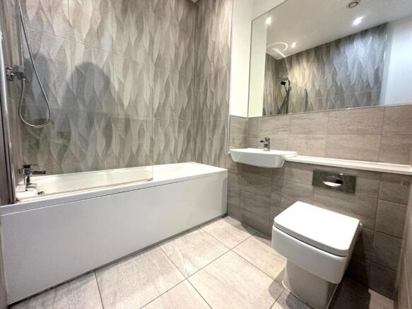 2 bed Flat to rent Image 7
