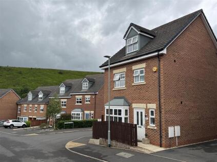 Shire Croft, Mossley