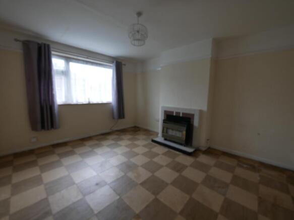93 Marshfield Avenue, Crewe, Cheshire, CW2 photo 2