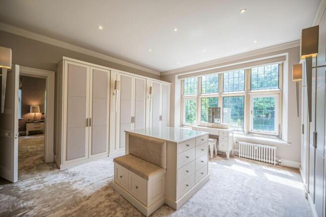 Bed One Dressing Room