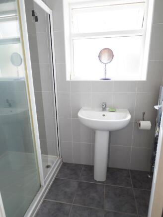 First Floor Shower R