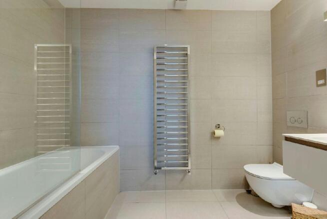 En Suite Bathroom