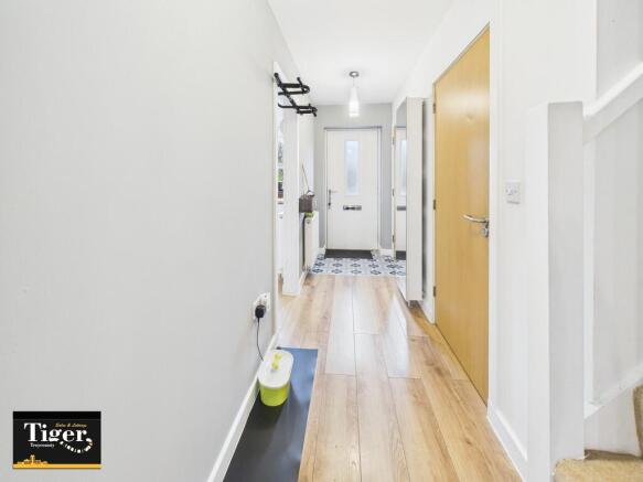 CAM02176G0-PR0810...