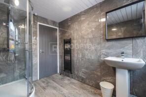 8, Royal Park Road, Hyde Park, Leeds LS6 1HW
