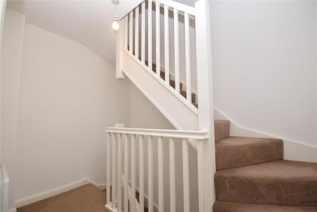 2 bed Semi-Detached to rent Image 9