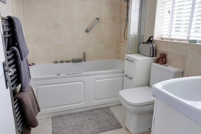 Photo 11