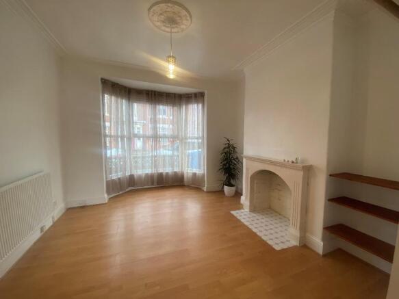 2 bed Terraced for sale Image 6