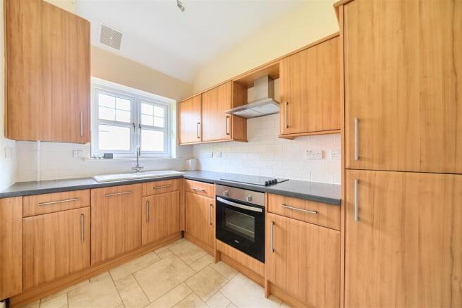 kitchen .jpg