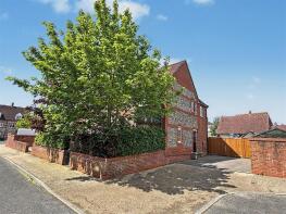 5, Cobham Road, Blandford Forum DT11 7YF
