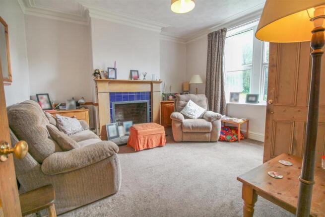 Lounge 1