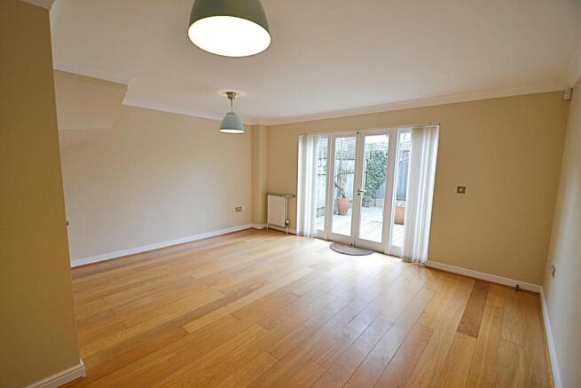 Sitting/Dining Room