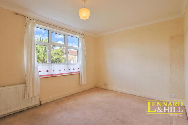 Long Lane, Grays, RM16 2PP photo 4
