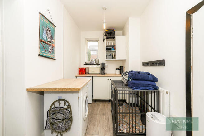 3 bed Semi-Detached for sale Image 7