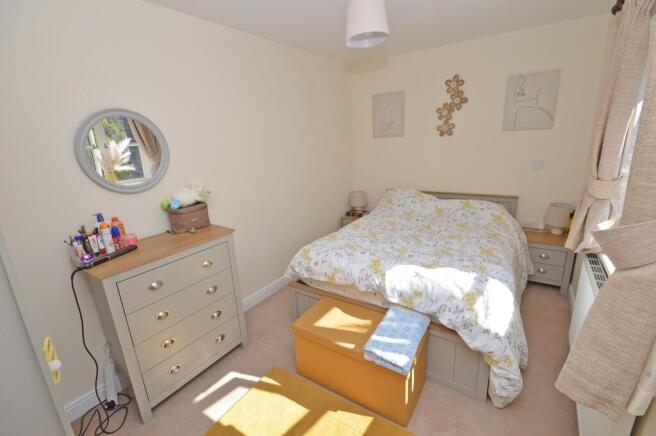 3 bed Semi-Detached for sale Image 8
