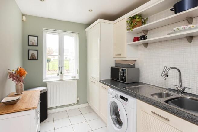 Kitchen/Breakfast Area