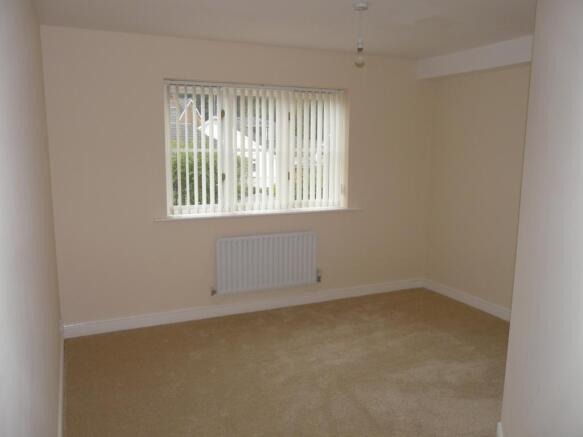 Bedroom 2 (Main)