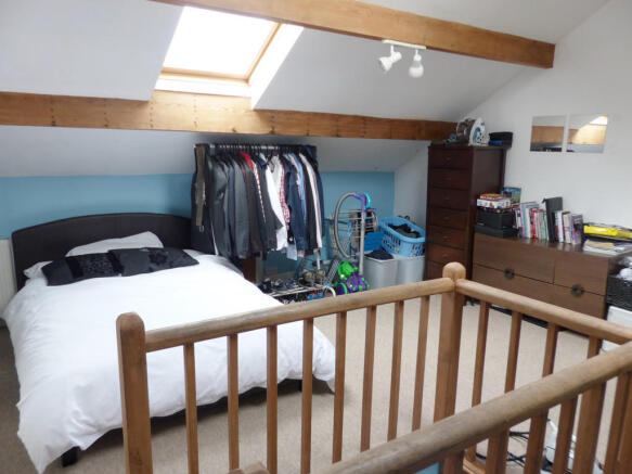 Photo 9