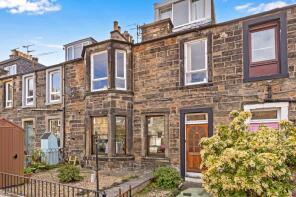 18, Lindean Place, Lochend, Edinburgh EH6 8AY