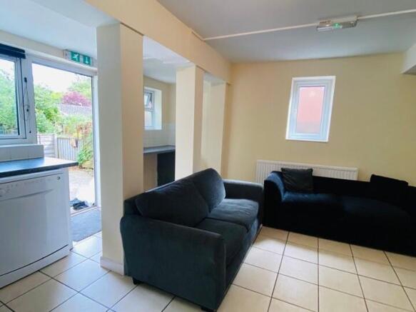 LIving area.jpg