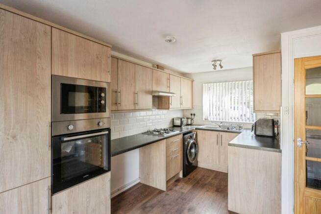 2 bed Terraced for sale Image 4