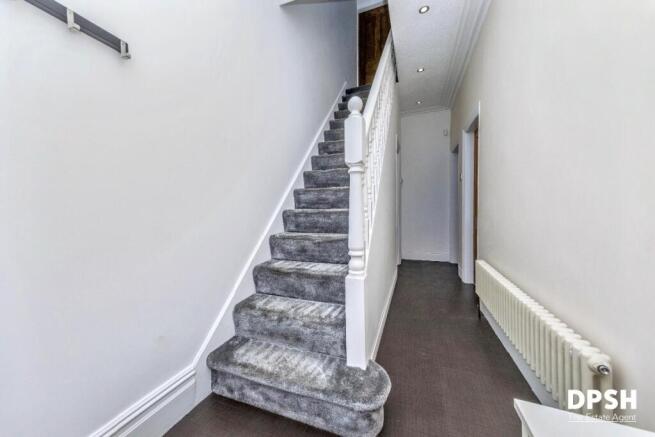 3 bed Semi-Detached for sale Image 9
