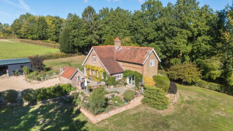 Eridge Road, Eridge Green, Tunbridge Wells, TN3 9LL